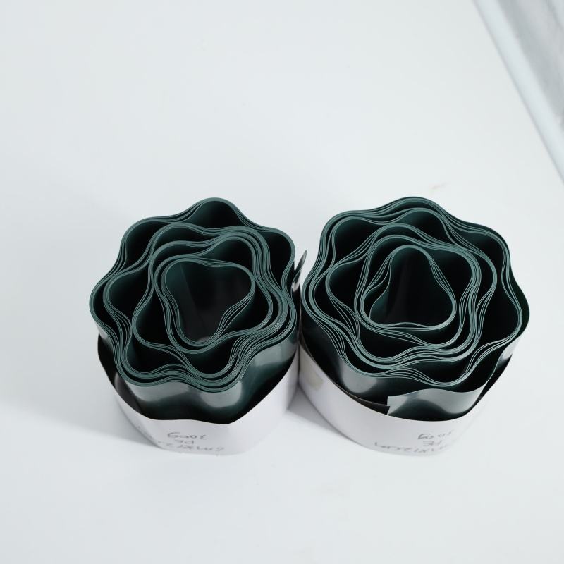 สีเขียวอ่อน