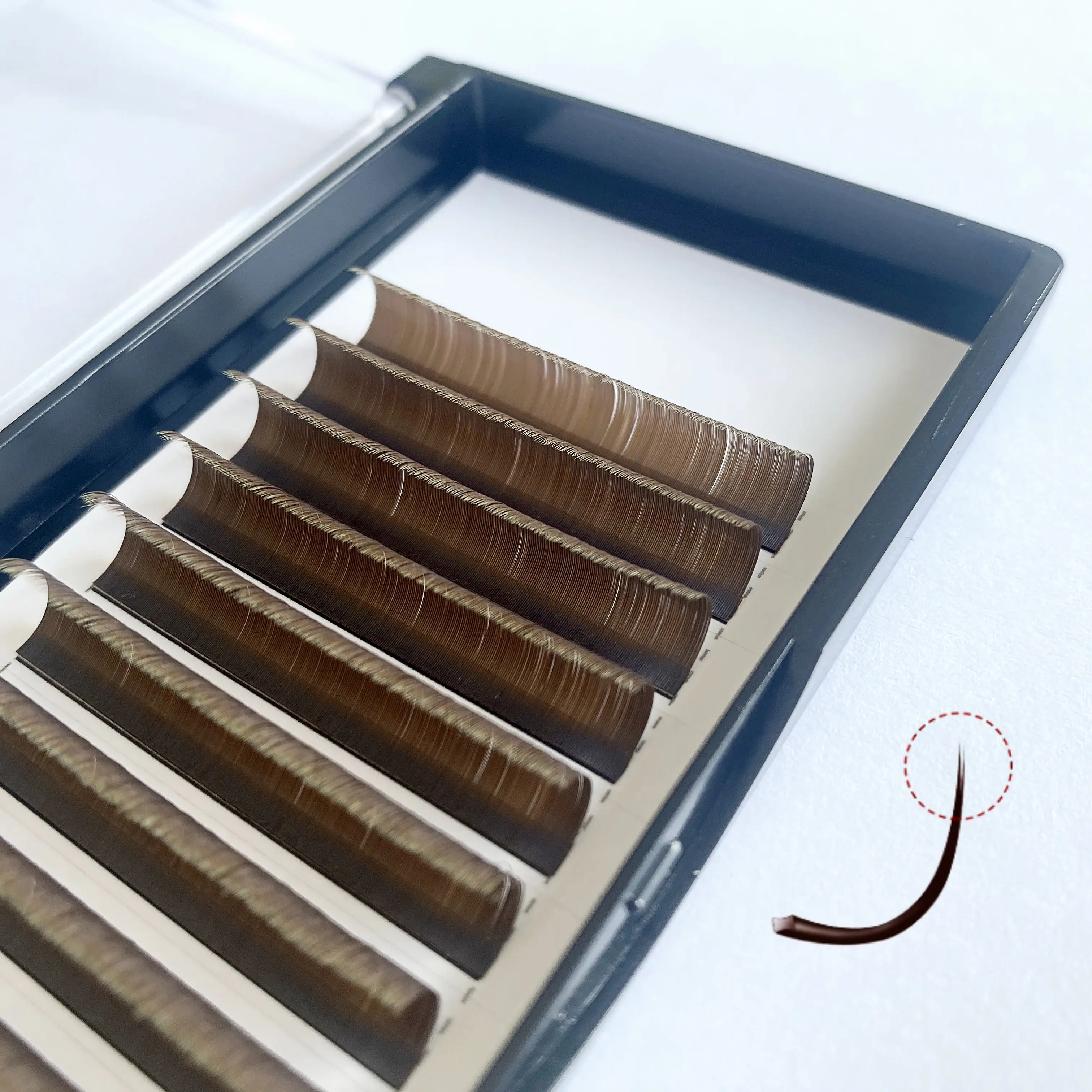 Braune Ellipselle flache Wimpernverlängerung Make-up individuelle Wimpern hohe Qualität weich natürlich synthetischer Mink klassische künstliche Wimpern