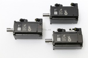 YASKAWA Clé d'occasion SGM7J-02AFD2C avec connecteur 200W AC - Product Image 6