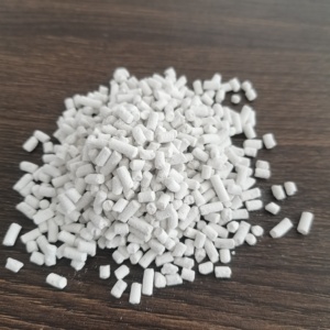 Granulés extrudés d'<span class=keywords><strong>hydroxyde</strong></span> <span class=keywords><strong>de</strong></span> calcium (Ca(OH)2 95%) Diamètre des granulés 3,0 mm Taux d'absorption <span class=keywords><strong>de</strong></span> CO2 >35% Taux d'adsorption d'humidité 18+/-2% - Product Image 1