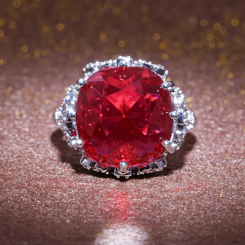 Shiny Noble Garnet Stone Ring For Women Luxury Traditional Vintage Wedding Finger Ring Prong Setting Women Jewelry