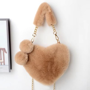 กระเป๋าถือขนปุยรูปหัวใจสีชมพูน่ารักสำหรับผู้หญิง แบรนด์ IStapromo Gifts Wholesale รุ่นใหม่สุดฮิต - Product Image 6