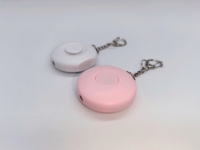 Alarme anti-agression 130 dB, outil SOS, bouton de panique, sécurité personnelle pour femmes et enfants, porte-clés de défense personnelle