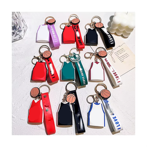 Hot Selling Silicone Car Key Chain 3D Cartoon Keychain PVC Rubber Basketball With Ball Keyring for Gifts