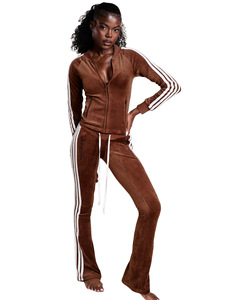 Setelan Loungewear Wanita Bahan Beludru Poliester Solid Lengan Panjang Celana Flare Bernapas dengan Lapisan Fleece untuk Olahraga Kasual - Product Image 4