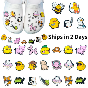 2025 venta al por mayor creativo DIY amarillo pato gato salamandra zapato encanto <span class=keywords><strong>PVC</strong></span> y accesorios de goma dibujos animados Animal zuecos decoración a granel - Product Image 1