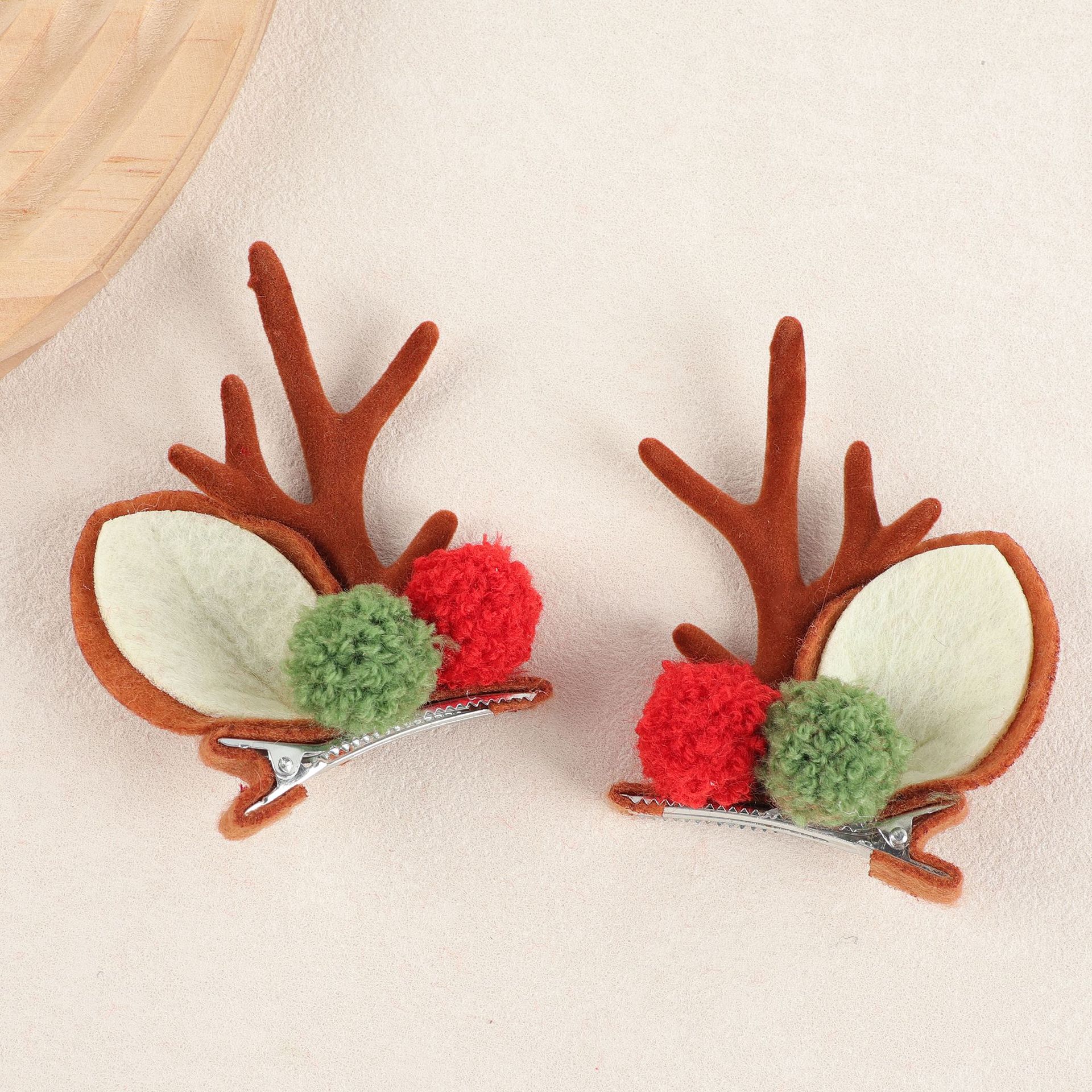 4 teddy red green ball antlers-curry