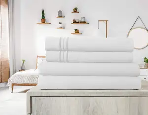 아마존 베스트셀러 4pcs 연약한 솔질된 microfiber 침대 시트 세트 백색 색깔