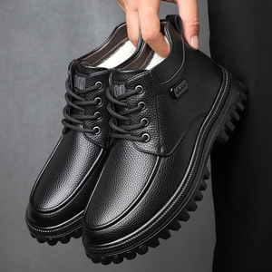 Botas de nieve de invierno para hombre, zapatos informales con cordones de cuero negro, suela gruesa, impermeables, cálidos, con forro de algodón, para personas de mediana edad y mayores - Product Image 2