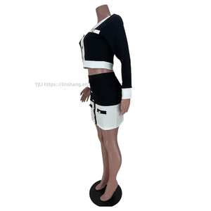 Conjunto de 2 Piezas para Mujer, Top con Botones en Blanco y Negro y Cuello Redondo, Falda Corta, Moda - Product Image 4