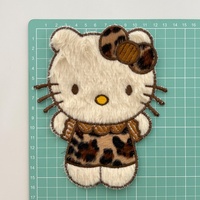 Nouveaux patchs brodés 3D en peluche motif chat KT, à coudre sur les chapeaux, sacs et décorations intérieures – Approvisionnement direct usine