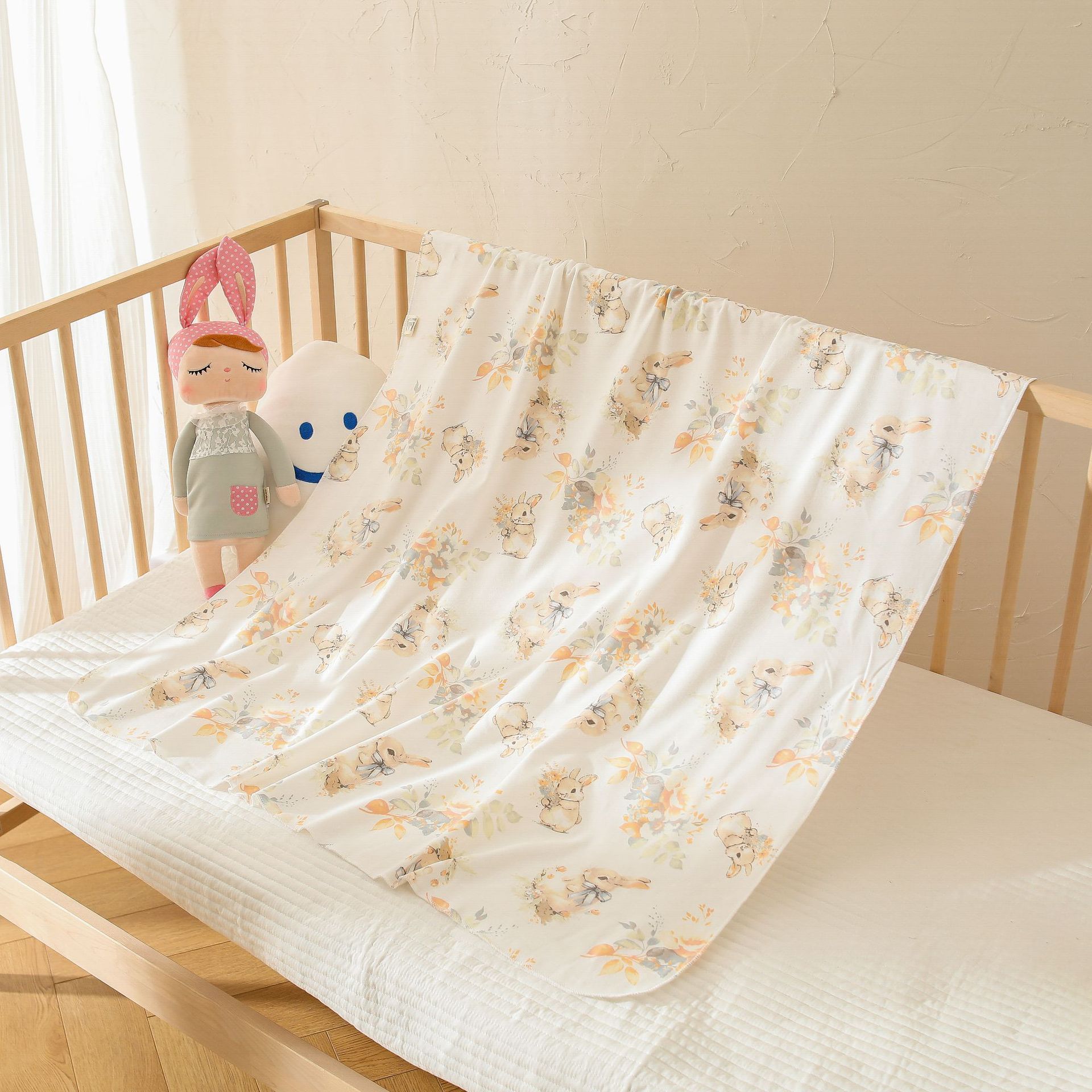 Peter lapin tenant simple (couche unique)
