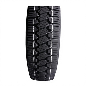Pneu Nexen 5.00R12 LT avec 12PR, design <span class=keywords><strong>à</strong></span> bande de roulement profonde, pneu commercial haute performance pour mini-bus, idéal pour le transport rural et les transports publics - Product Image 1