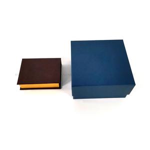 Design énigmatique CMYK pour abonnements mystérieux – Profil personnalisé et design sur mesure pour services d'<span class=keywords><strong>abonnement</strong></span> basés sur profil - Product Image 4