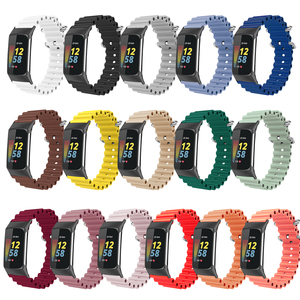 Bracelet de <span class=keywords><strong>montre</strong></span> en silicone style océan, souple, respirant, à libération rapide, durable et léger <span class=keywords><strong>pour</strong></span> montres connectées Charge 3/4/5 (<span class=keywords><strong>homme</strong></span>/femme) - Product Image 2