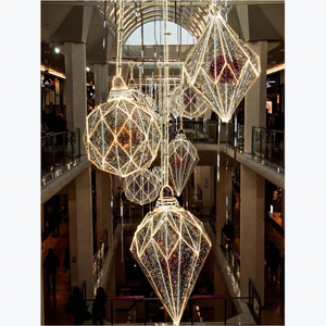 Centro comercial con <span class=keywords><strong>diamantes</strong></span> grandes iluminados decorados - Product Image 1