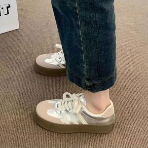 Baskets Rétro Allemandes à Plateforme Argentées pour Femme, Collection Printemps-Été 2026, à Bout Rond et Semelle Épaisse, Style Décontracté et Sportif, Vintage - Product Image 2