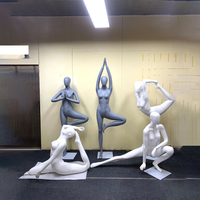 Mannequin d'athlète de sport Mannequins de yoga factices pour le corps entier Modèles d'affichage de fenêtre