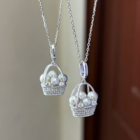 Chaîne de clavicule en alliage Fortune en forme de fleur, Nouveauté 2026, Collier de niche élégant et tendance, style luxe léger, Design polyvalent