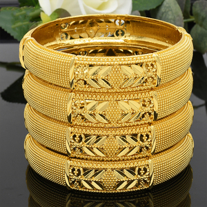 Phụ Nữ Chất Lượng Cao Tùy Chỉnh Mạ Vàng Đồng Trang Sức Bangles Thời Trang Cho Đám Cưới Và Ấn Độ Trực Tiếp Từ Nhà Sản Xuất - Product Image 4
