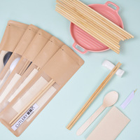 Ensemble de couverts jetables écologiques pour la restauration à emporter, comprenant baguettes, cure-dents, serviettes et cuillères, lot de quatre pièces