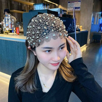 Nouveauté transfrontalière Été 2023 Bandeau pour cheveux large et ajouré pour femme, orné de perles à clous et de paillettes sonores, style tendance, couvre les cheveux blancs