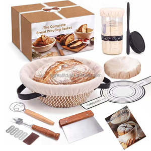 Set di 8 Cestelli per Lievitazione del Pane di Alta Qualità, Ecologici e Riutilizzabili con Coperchio, Spatola in Silicone, Utensili da Forno per Cucina - Product Image 1
