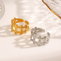 Cincin Geometris Stainless Steel Trendi Gaya Eropa dan Amerika untuk Wanita, Cincin Titanium Steel Berlapis Emas 18K Gaya Hip-hop Niche