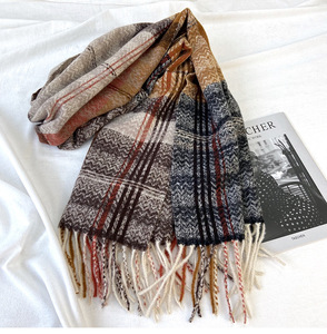 Écharpe chaude épaisse à franges et à carreaux pour femmes, haut de gamme, automne et hiver - Product Image 2