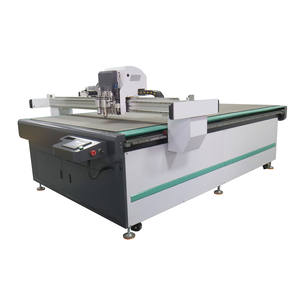 Machine de découpe de carton ondulé Realtop avec plotter de découpe à plat et moteur de pompe PLC pour la fabrication de boîtes d'échantillons - Product Image 2