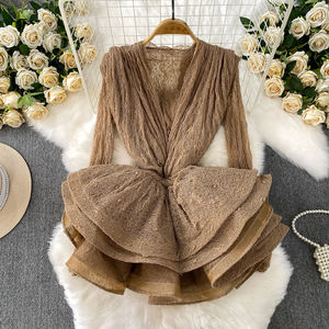 Boutique all'ingrosso 2025 estate nuova moda francese collo a V Sexy in pizzo a maniche lunghe con bordo a volant abito da donna dimagrante - Product Image 1