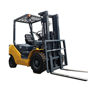 Montacargas Usados Komatsu de Bajo Precio, 3T, Alto Rendimiento, Diésel, Componentes Originales, Maquinaria de Construcción - Product Image 1