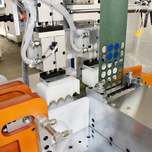 Máquina Etiquetadora de Celdas de Batería Cilíndrica 18650, Máquina Automática para Pegar Etiquetas de Papel Aislante en Baterías - Product Image 4