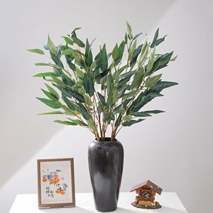 Plante artificielle de feuilles d'eucalyptus Avery, branche unique, vert foncé, décoration de mariage, style INS, artisanat - Product Image 1
