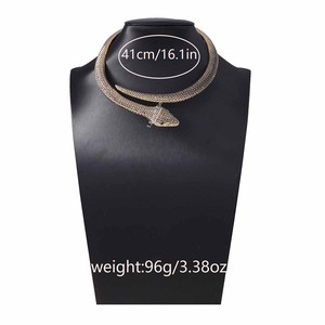 2025 nuovo arrivo Vintage in lega retrò a forma di <span class=keywords><strong>serpente</strong></span> con colletto incernierato colletto a molla in metallo collare in oro antico - Product Image 5