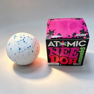 Nuevo Juguete Sensorial Antiestrés NeeDoh Snow Ball Crunch, Juguete Musical para Apretar y Liberar Emociones, Material EVA, Regalo para Niños - Product Image 1
