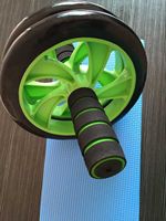Ensemble de gym à domicile 6 pièces : Roue abdominale, Barre de pompes, Bande de résistance, Corde à sauter, Tapis de préhension pour l'entraînement quotidien et l'entraînement complet du corps