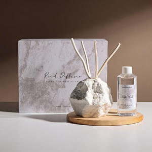 Nouvelle boîte-cadeau de bougie aromathérapeutique en céramique avec fleurs séchées, modèle <span class=keywords><strong>Fanyi</strong></span>, personnalisable, OEM ODM, commerce transfrontalier - Product Image 4