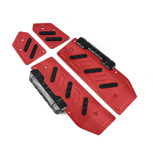 แผ่นกันลื่นอะลูมิเนียมอัลลอยด์สำหรับ ADV350 (21-25) รุ่นใหม่ พร้อมการรับประกัน 1 ปี - Product Image 6