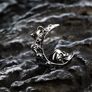 Collar con Colgante de Calavera y Luna de Acero Inoxidable para Hombre, Diseño Geométrico Asimétrico, Joyería de Moda - Product Image 4