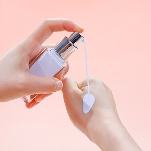 Meilleure Vente : Base de Teint Hydratante 8 Couleurs pour un Maquillage Raffermissant et une Texture Impeccable - Product Image 4