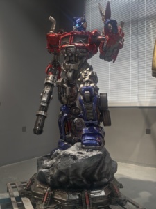 Vente d'usine : Sculptures d'art en résine grandeur nature pour l'extérieur, Statue en résine <span class=keywords><strong>Optimus</strong></span> Prime Transformer - Product Image 3