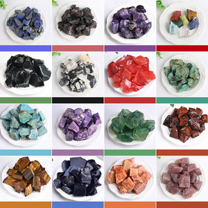 Vente en gros de pierres de cristal brutes naturelles artisanales pour la méditation spirituelle - Product Image 6