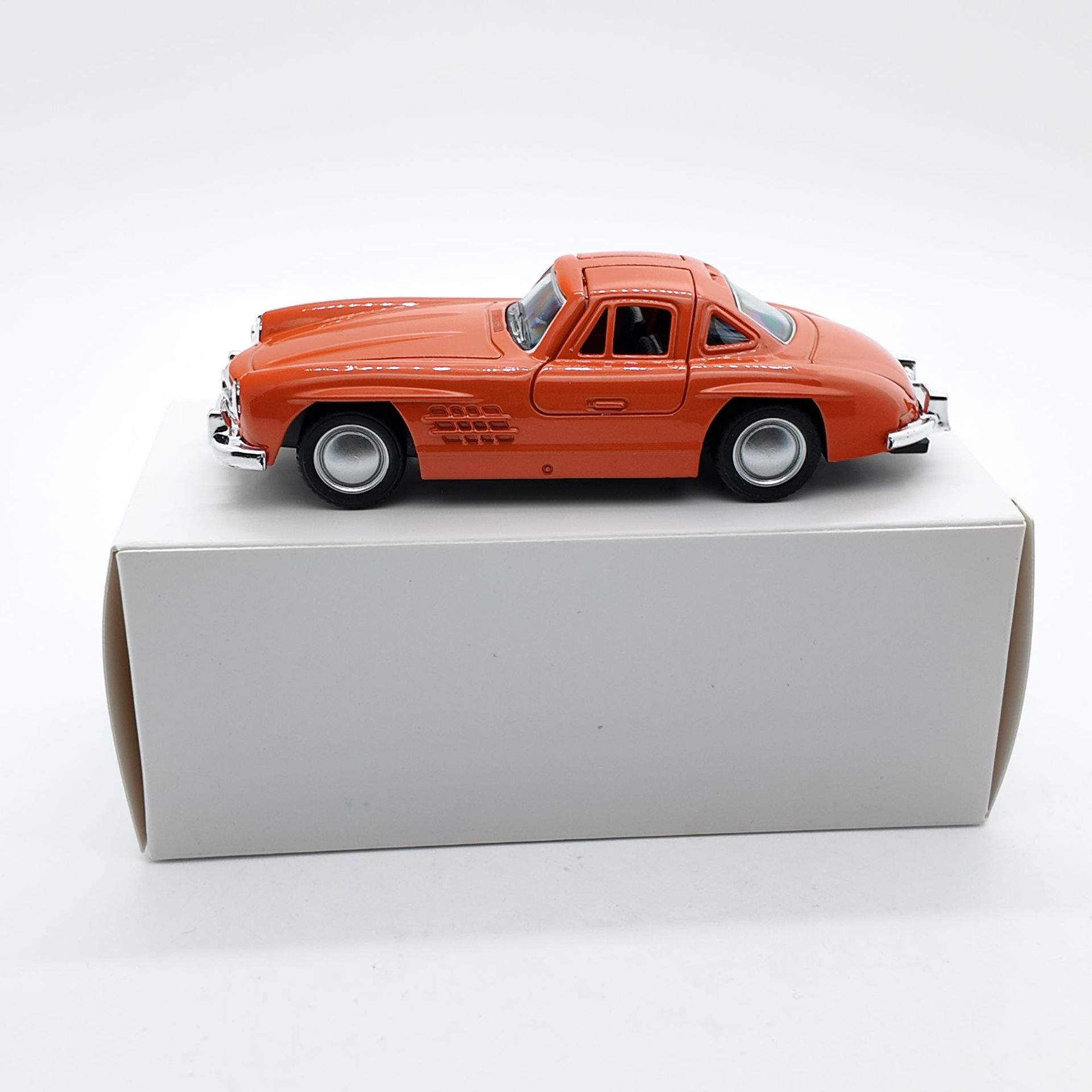 Car Orange (White Box)