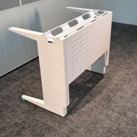 Bureau d'ordinateur classique traditionnel en MFC, pour la maison, le bureau, l'école et la chambre, table d'écriture, de travail et d'étude, poste de travail durable pour PC et ordinateur portable