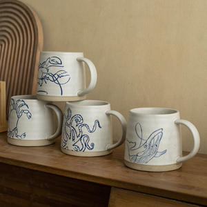 Tasse en céramique nordique avec motif pieuvre, tasse à café ou à thé individuelle, design artistique fait main, été 2024 - Product Image 2