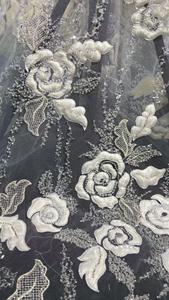 Nouveau design de dentelle en tissu avec points éponge, perles de cristal et tubes argentés pour robes de mariée haut de gamme et matériaux de robes de soirée - Product Image 5