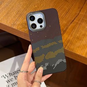 Чехол для iphone 16 Pro износостойкий светящийся Магнитный чехол для телефона металлическая рамка для объектива Пиксельная горная крышка телефона - Product Image 5