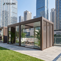 Pergola motorisée à toit à lames orientables en aluminium, sur mesure pour les constructeurs et les entrepreneurs, pare-soleil coupe-vent pour cour