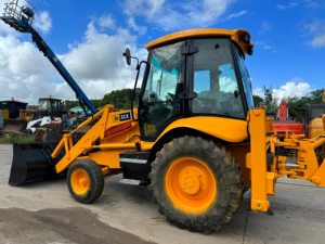 รถตักล้อยางมือสอง JCB 1CX 3CX 4CX รถแบคโฮมือสอง ยี่ห้อ JCB ผลิตในสหราชอาณาจักร 1CX CAT 420F2 420F 430F2 430 แบคโฮ - Product Image 2